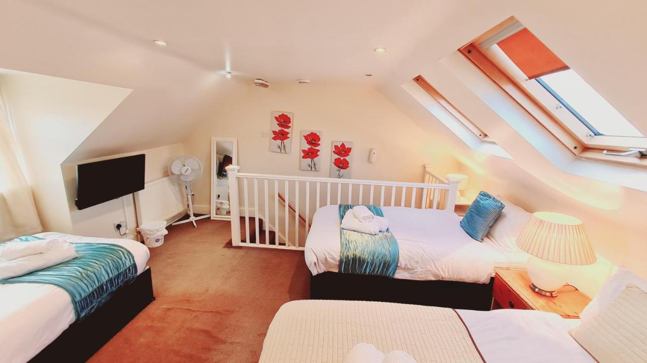 Cedar Villa - Perfect For Longer Stays Chatham  Extérieur photo