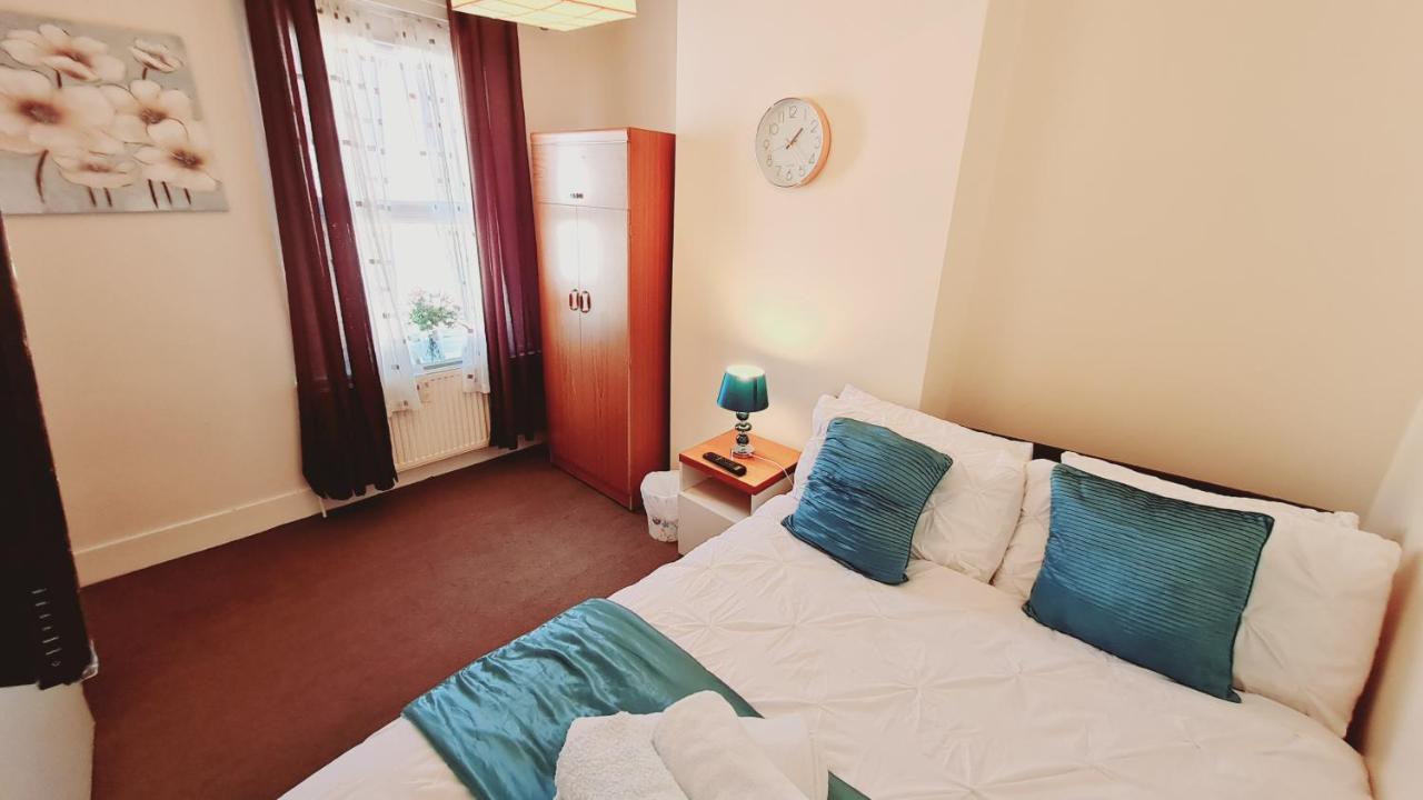 Cedar Villa - Perfect For Longer Stays Chatham  Extérieur photo