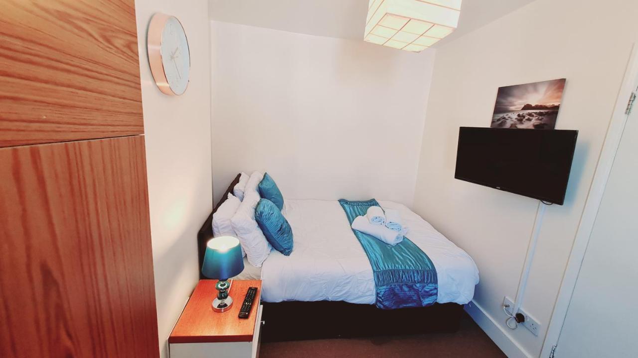 Cedar Villa - Perfect For Longer Stays Chatham  Extérieur photo